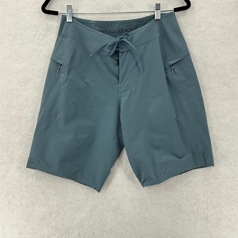 Lululemon Current State Board Short 9" Soft Denim Blue‎ Size 28